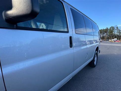 Used 2017 Chevrolet Express 2500 LS image 15