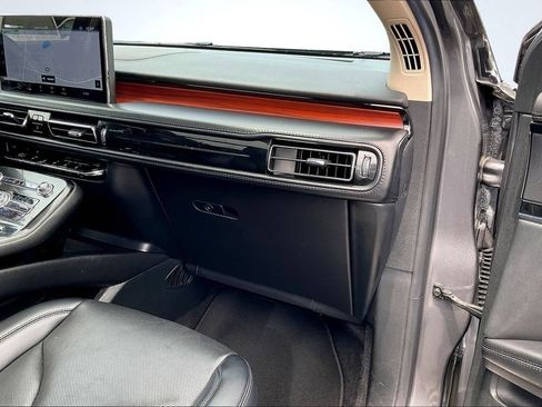 Certified 2022 Lincoln Nautilus Reserve FWD image 26