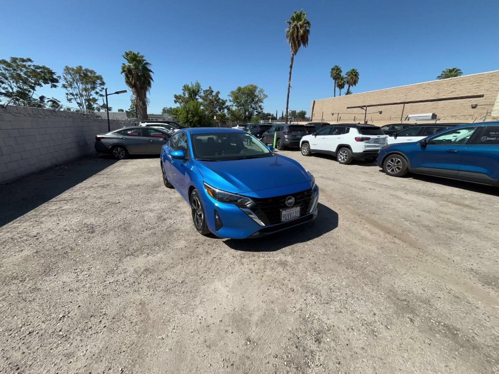 Used 2025 Nissan Sentra SV FWD image 3