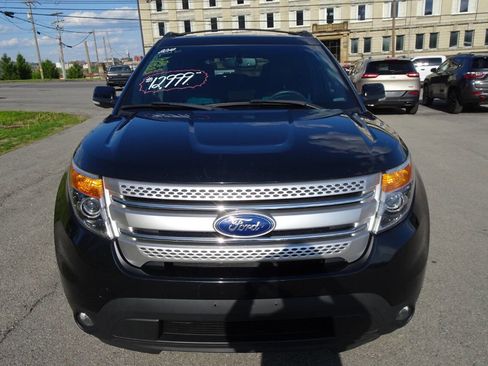 Used 2014 Ford Explorer XLT w/ Equipment Group 202A AWD/4WD image 3