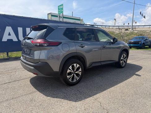 Used 2023 Nissan Rogue SV image 7