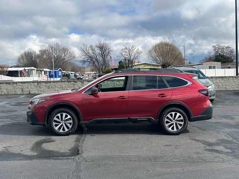 Used 2020 Subaru Outback Premium image 8
