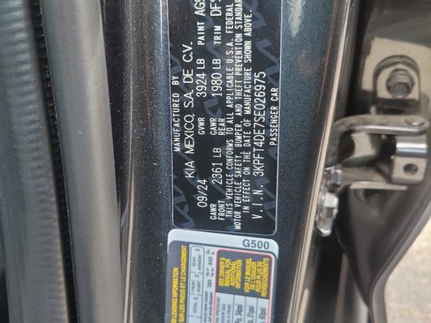 Certified 2025 Kia K4 FWD image 31