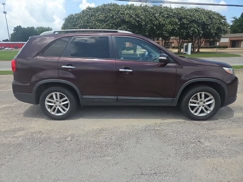 Used 2015 Kia Sorento LX FWD image 13