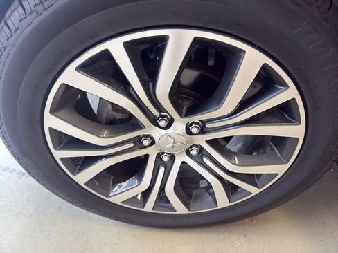 Used 2018 Mitsubishi Outlander Sport LE FWD image 31