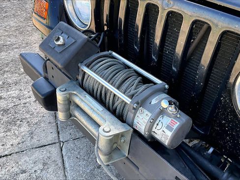 Used 2003 Jeep Wrangler X AWD/4WD image 33