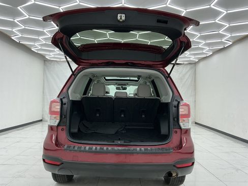 Used 2017 Subaru Forester 2.5i Premium w/ All-Weather Package AWD/4WD image 44