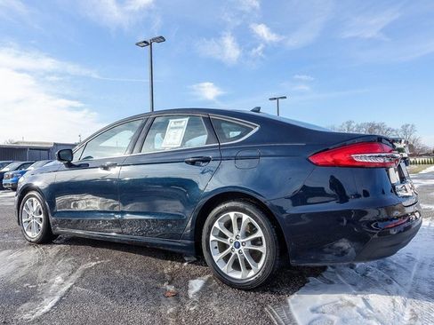 Used 2020 Ford Fusion SE image 30