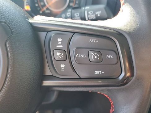 Used 2024 Jeep Wrangler Unlimited Rubicon AWD/4WD image 29