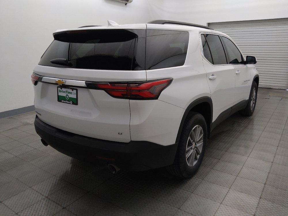 Used 2023 Chevrolet Traverse LT FWD image 9