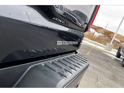 Used 2022 GMC Sierra 1500 Denali image 25