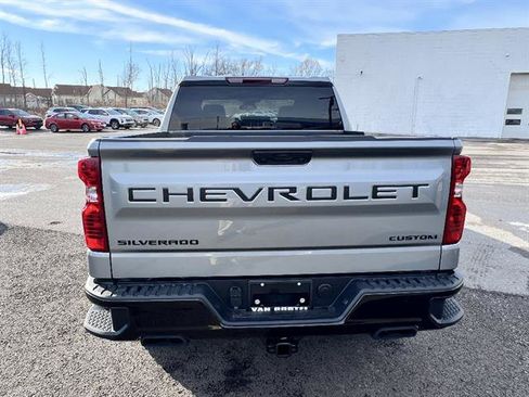 New 2026 Chevrolet Silverado 1500 Custom Trail Boss w/ Dark Appearance Package image 4