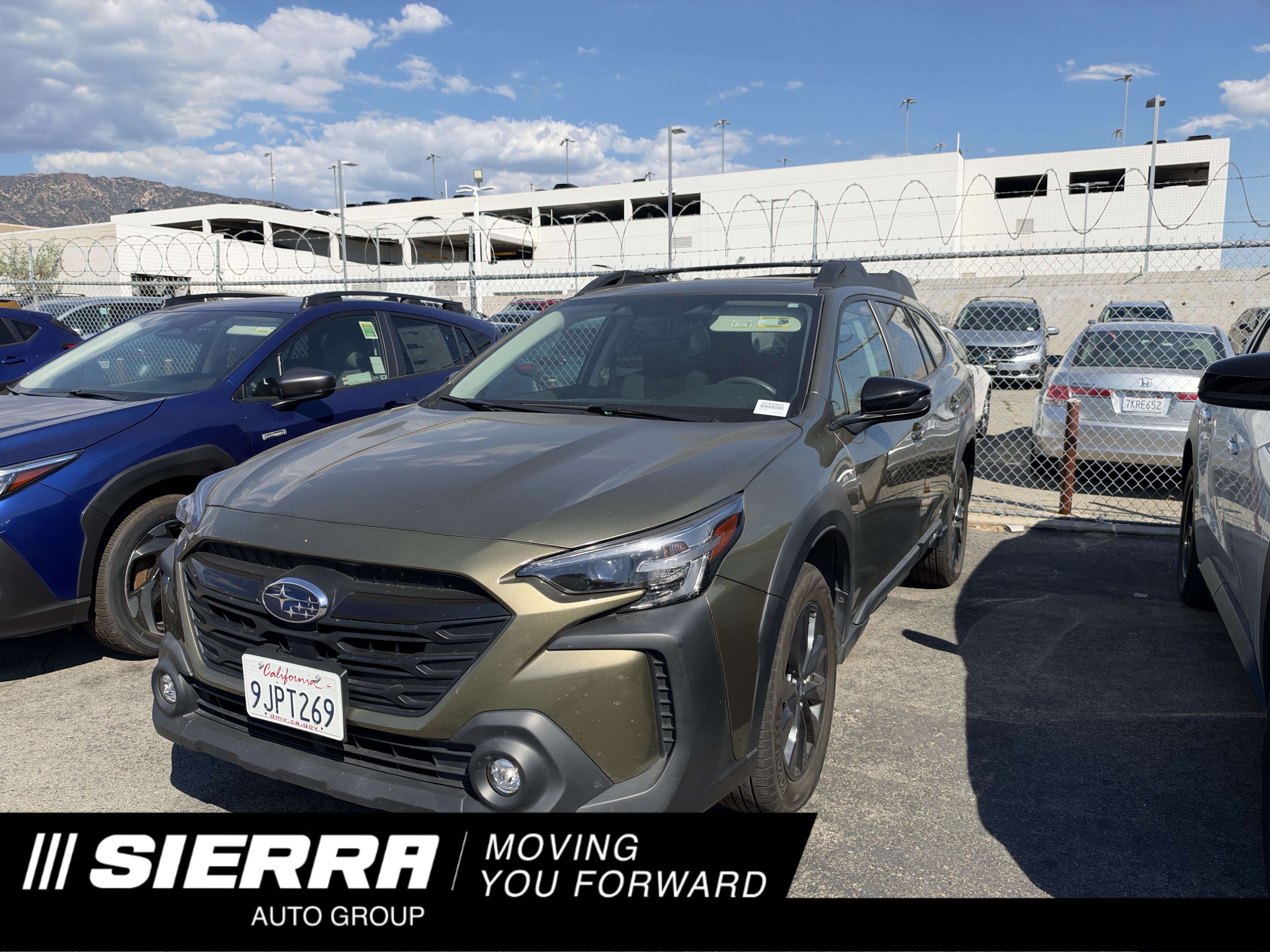 Used 2024 Subaru Outback Onyx Edition AWD/4WD image 1