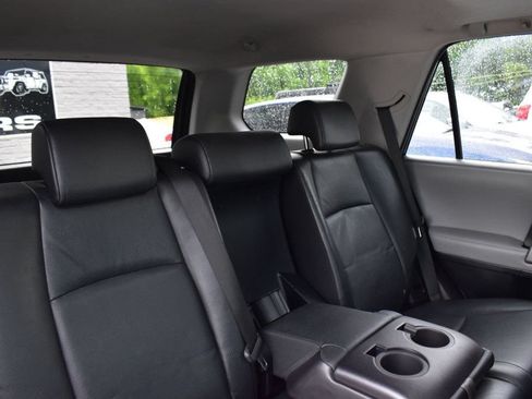 Used 2010 Toyota 4Runner SR5 AWD/4WD image 19