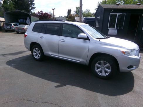 Used 2009 Toyota Highlander 4WD image 3