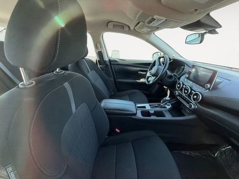 Used 2024 Nissan Sentra SV FWD image 10