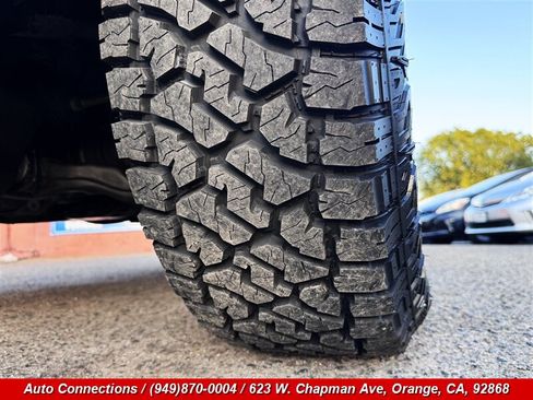 Used 2018 Toyota Tacoma SR w/ SR Convenience Package AWD/4WD image 40