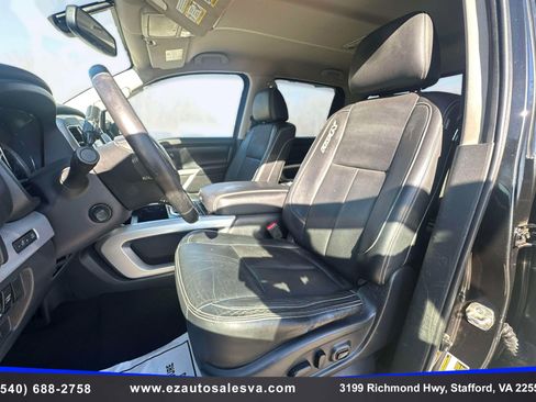 Used 2019 Nissan Titan PRO-4X w/ Pro-4x Convenience Package image 17