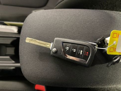 Certified 2022 Toyota Corolla LE image 24