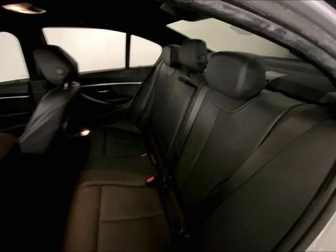 Used 2018 BMW 330e w/ Convenience Package RWD image 12