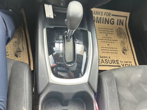 Used 2014 Nissan Rogue SV w/ SV Premium Package AWD/4WD image 32
