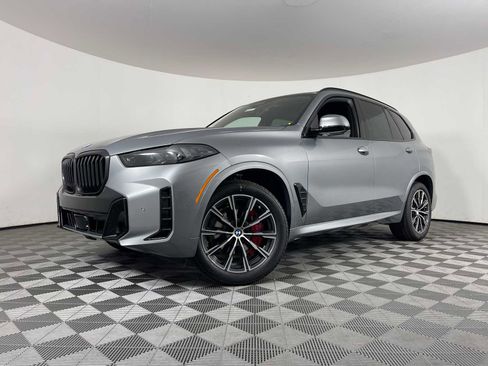 New 2026 BMW X5 xDrive40i w/ M Sport Package image 1