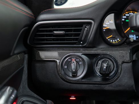 Certified 2018 Porsche 911 GT3 RWD image 27