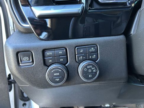 Used 2023 Chevrolet Silverado 1500 LTZ image 12