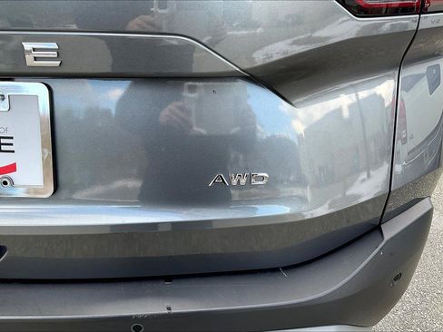 Certified 2023 Nissan Rogue S image 8