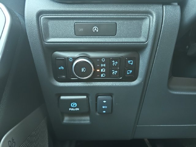 Certified 2025 Ford F150 Tremor AWD/4WD image 32
