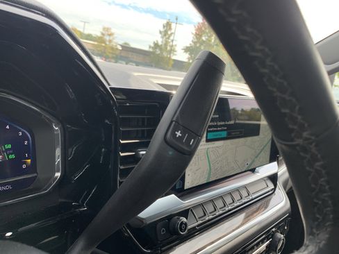 Used 2024 Chevrolet Silverado 2500 LTZ image 26