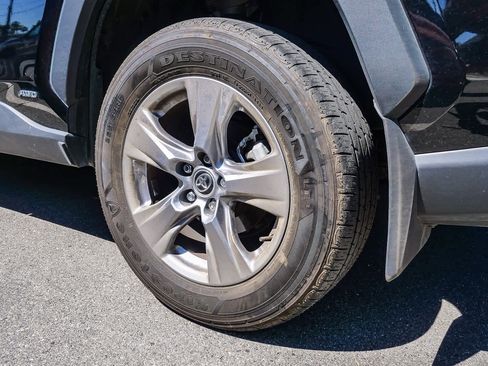 Used 2025 Toyota RAV4 LE image 20