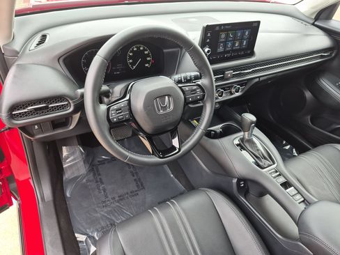 Used 2024 Honda HR-V EX-L image 10