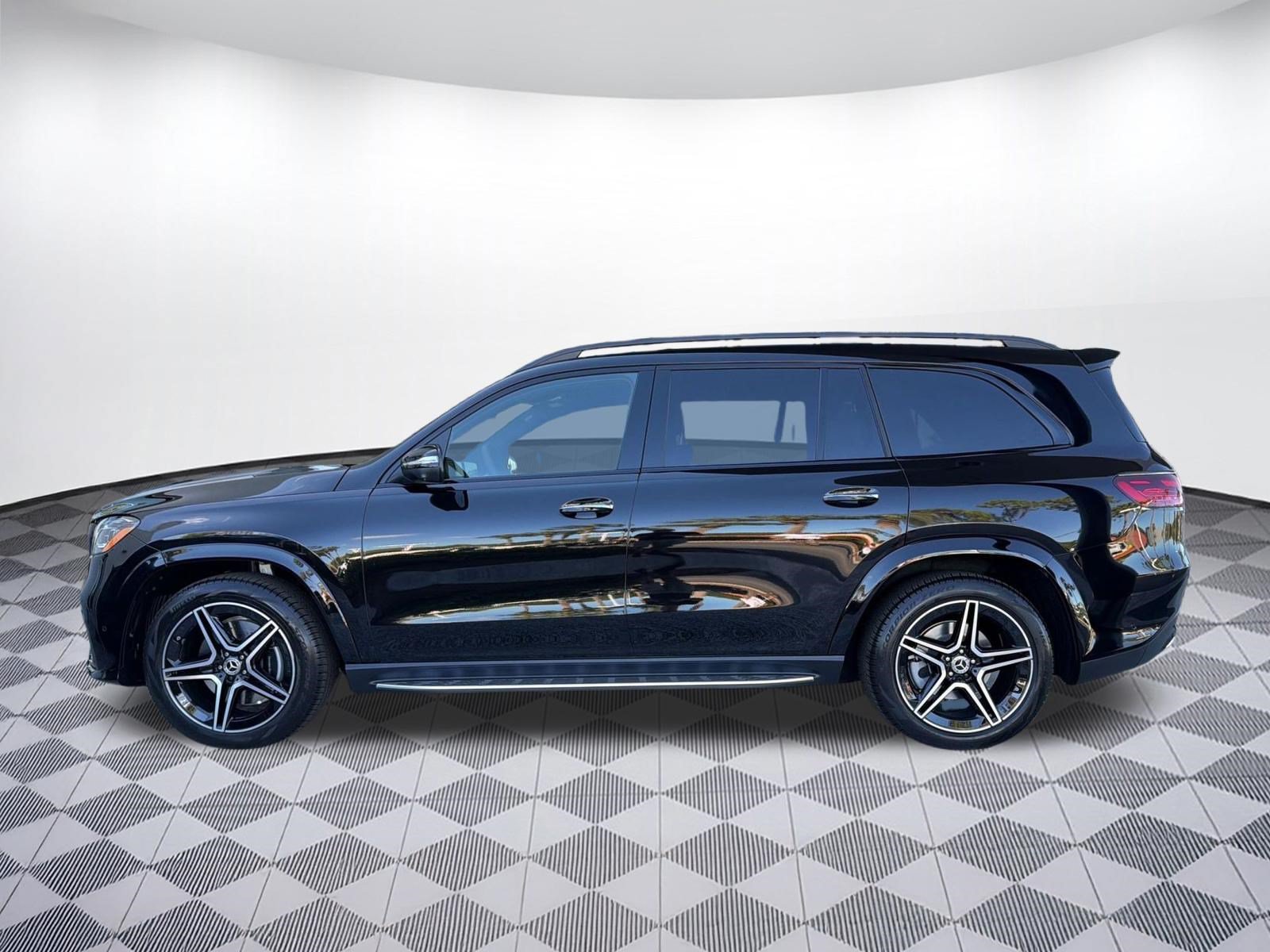 New 2026 Mercedes-Benz GLS 450 4MATIC image 2