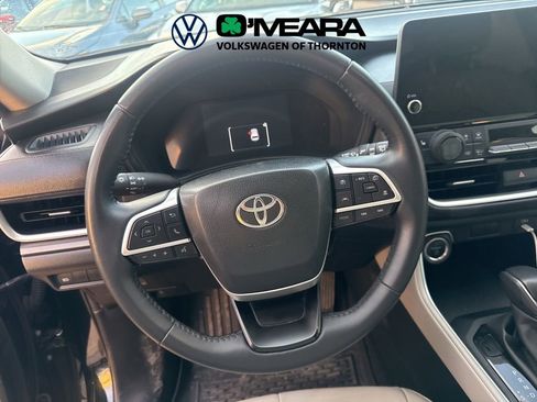 Used 2024 Toyota Grand Highlander XLE image 6