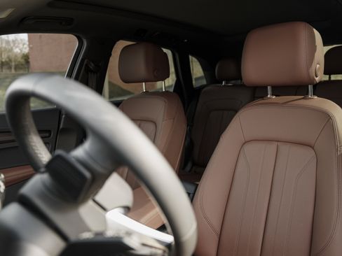 Used 2024 Audi Q5 Premium Plus w/ Premium Plus Package image 20