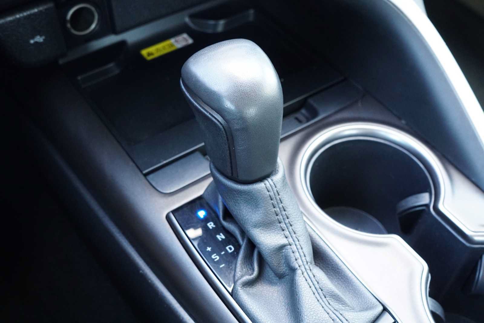 Used 2024 Toyota Camry XSE FWD image 11