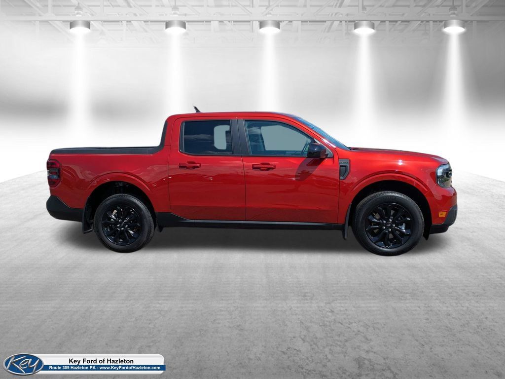 Used 2024 Ford Maverick Lariat w/ Black Appearance Package FWD image 3