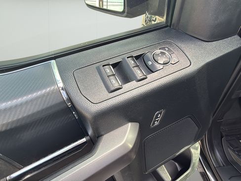 Used 2019 Ford F150 XLT w/ Equipment Group 302A Luxury RWD image 12