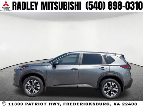 Used 2023 Nissan Rogue SV AWD/4WD image 16