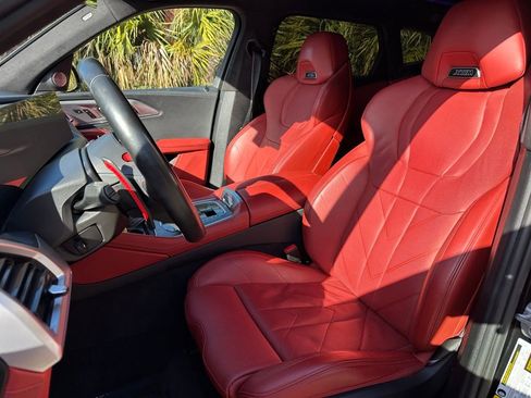 Used 2023 BMW XM image 18