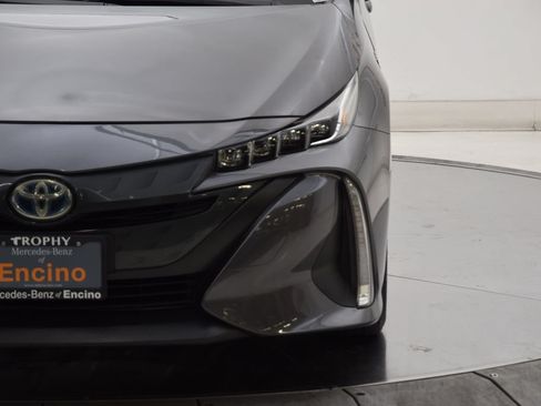 Used 2020 Toyota Prius Prime XLE FWD image 9