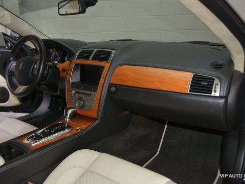 Used 2008 Jaguar XKR R RWD image 12