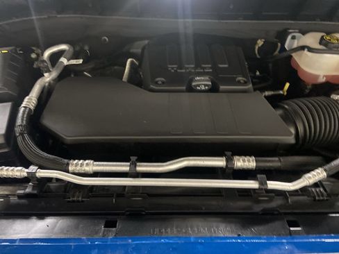 Certified 2023 Chevrolet Silverado 1500 Custom AWD/4WD image 29