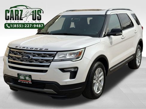 Used 2018 Ford Explorer XLT w/ Equipment Group 202A image 1