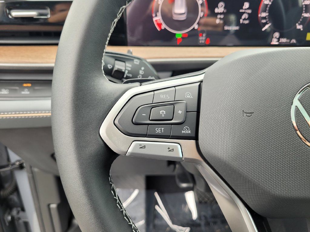 New 2027 Volkswagen Atlas SE FWD image 22