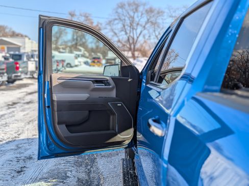 Used 2023 Chevrolet Silverado 1500 LTZ w/ LTZ Convenience Package II image 27