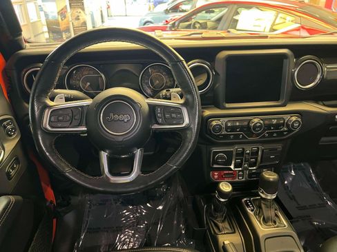 Used 2023 Jeep Wrangler Unlimited Rubicon 392 w/ Trailer Tow Package AWD/4WD image 28