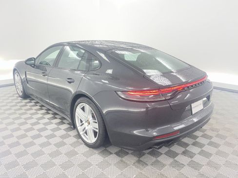 Certified 2023 Porsche Panamera image 3