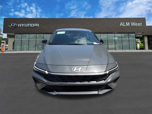 New 2025 Hyundai Elantra Sport image 2